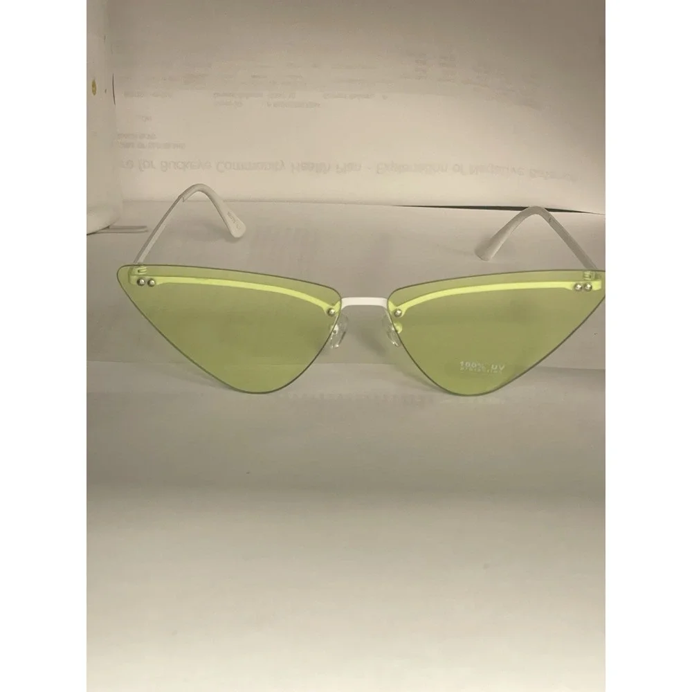 Womens Yellow Cat Eye Gothic Metal Rim Retro Design‎ Sunglasses